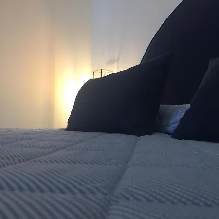 לינה וארוחת בוקר A I R Sant'anna נאפולי