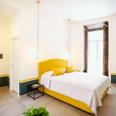 לינה וארוחת בוקר A I R Sant'anna נאפולי