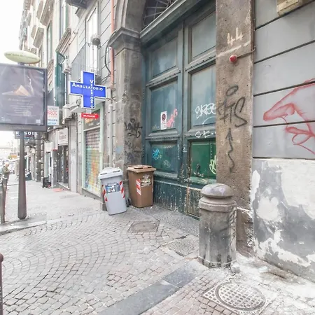 A I R Sant'anna Oda ve Kahvaltı Napoli